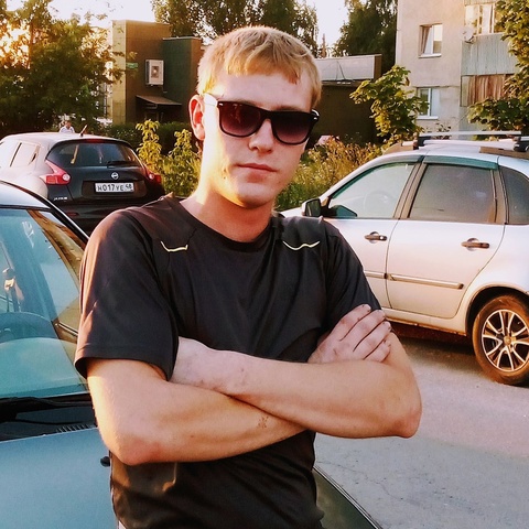 Роман Белый