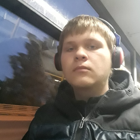 Илья Болотов